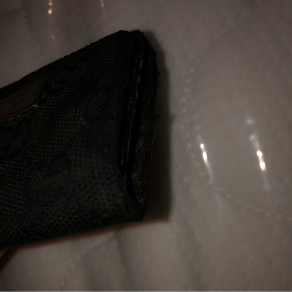 Gucci key holder just one ring left - Picture 4 of 12